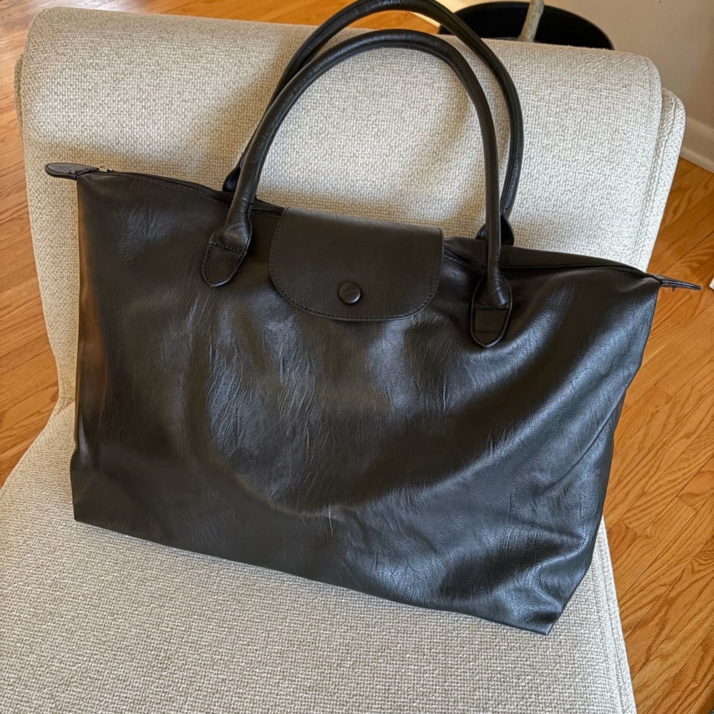 NWOT Black vegan Leather Tote Bag - Classic Simple Carryall